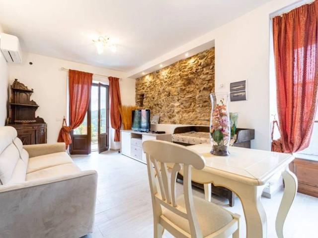 Appartamento in vendita a Tovo San Giacomo SV