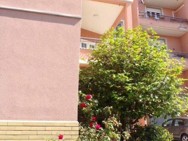 Appartamento in vendita a Travedona Monate VA