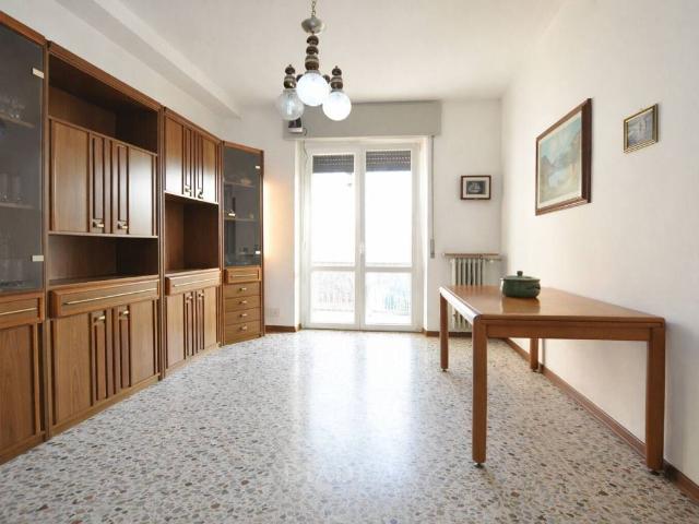 Appartamento in vendita a Travedona Monate VA