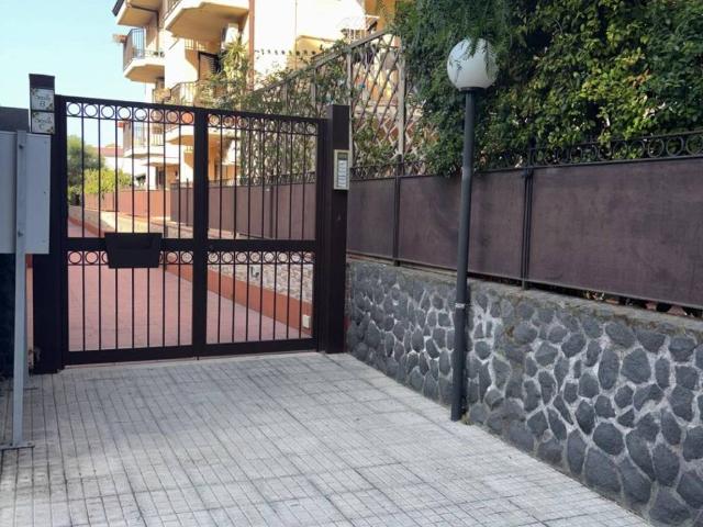 Appartamento in vendita a Tremestieri Etneo CT