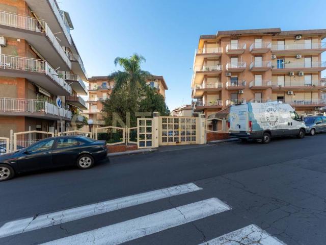 Appartamento in vendita a Tremestieri Etneo CT