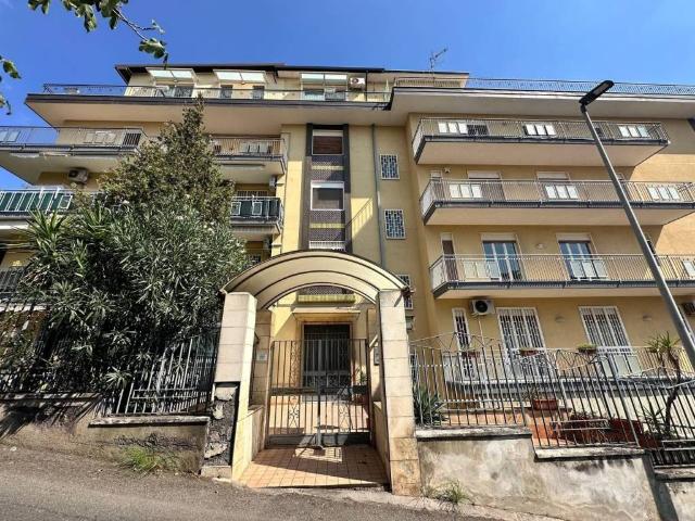 Appartamento in vendita a Tremestieri Etneo CT