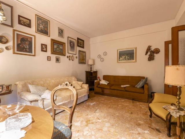 Appartamento in vendita a Tremestieri Etneo CT