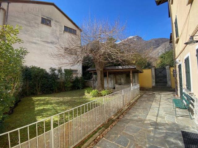 Appartamento in vendita a Tremezzina CO