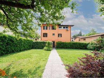 Appartamento in vendita a Tremezzina CO