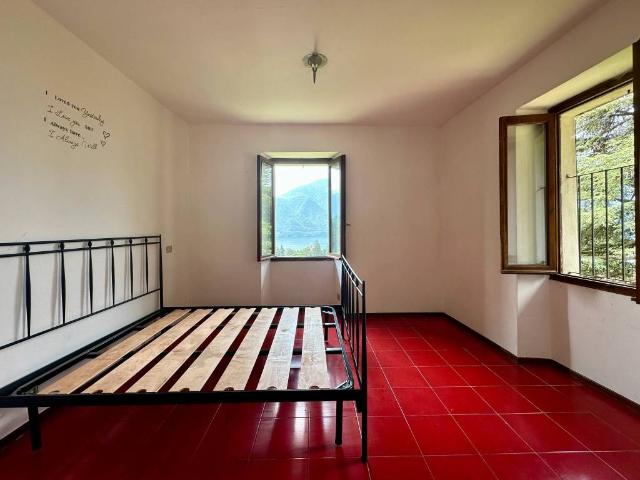 Appartamento in vendita a Tremezzina CO
