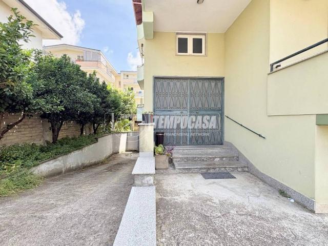 Appartamento in vendita a Trentola Ducenta CE