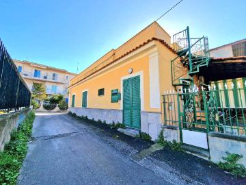 Appartamento in vendita a Trecase NA