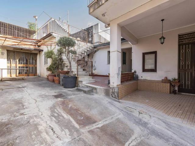 Appartamento in vendita a Trecastagni CT