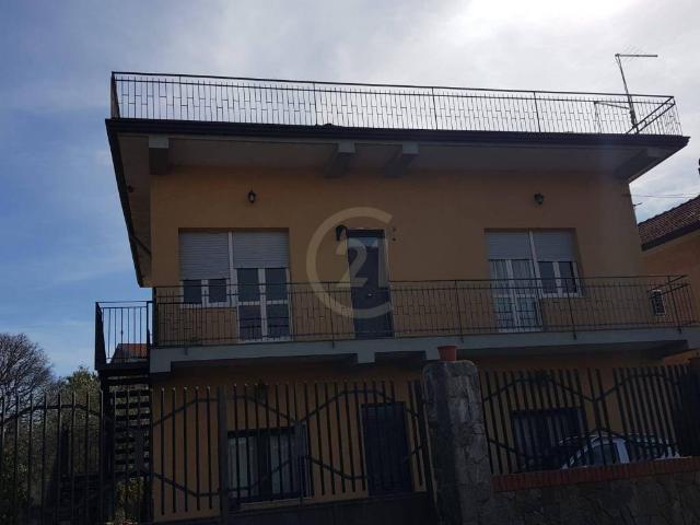 Appartamento in vendita a Trecastagni CT