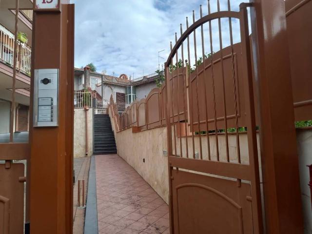 Appartamento in vendita a Trecastagni CT