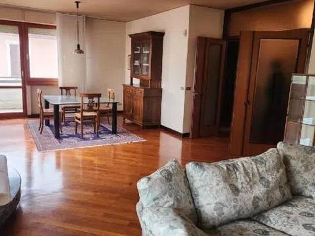 Appartamento in vendita a Trecastelli AN