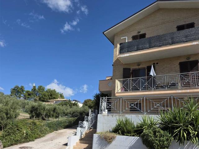Appartamento in vendita a Trecastelli AN