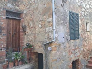 Appartamento in vendita a Trequanda SI