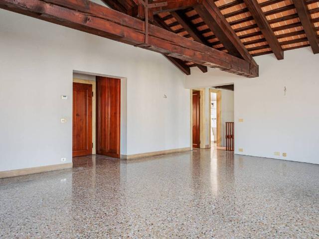 Appartamento in vendita a Treviso TV