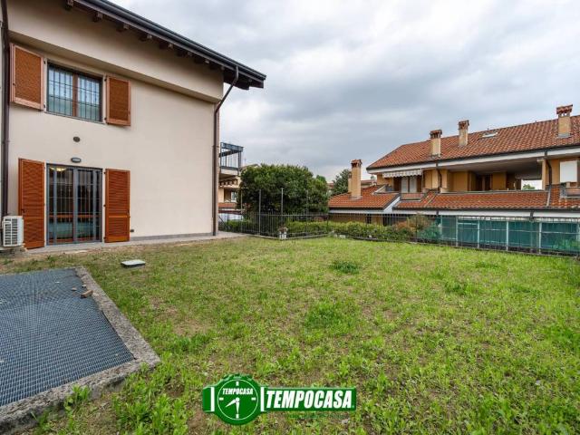 Appartamento in vendita a Trezzano Rosa MI