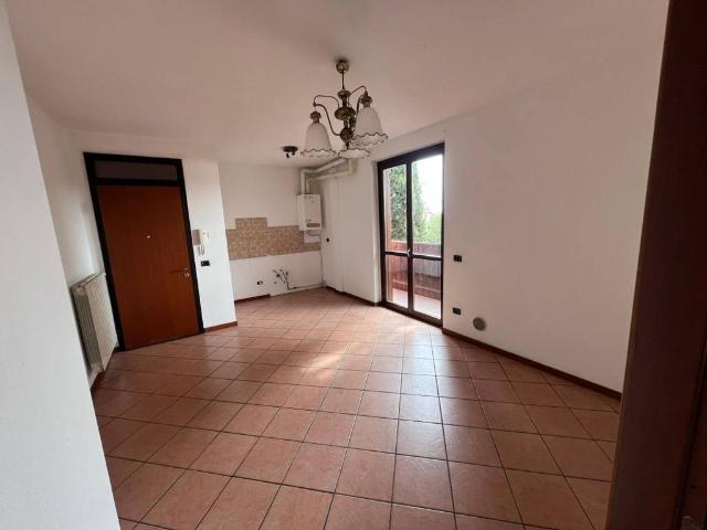 Appartamento in vendita a Trezzano Rosa MI