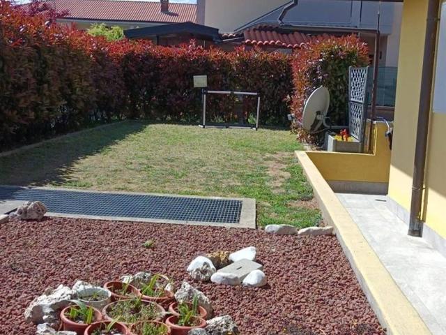 Appartamento in vendita a Trezzano Rosa MI