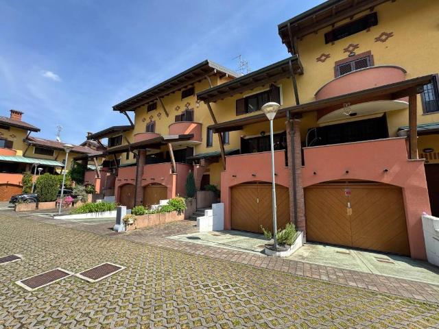 Appartamento in vendita a Trezzano sul Naviglio MI