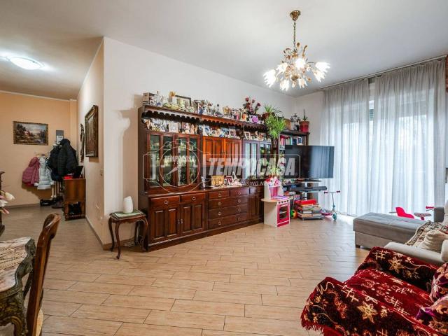 Appartamento in vendita a Trezzano sul Naviglio MI