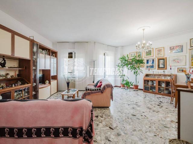 Appartamento in vendita a Trezzano sul Naviglio MI