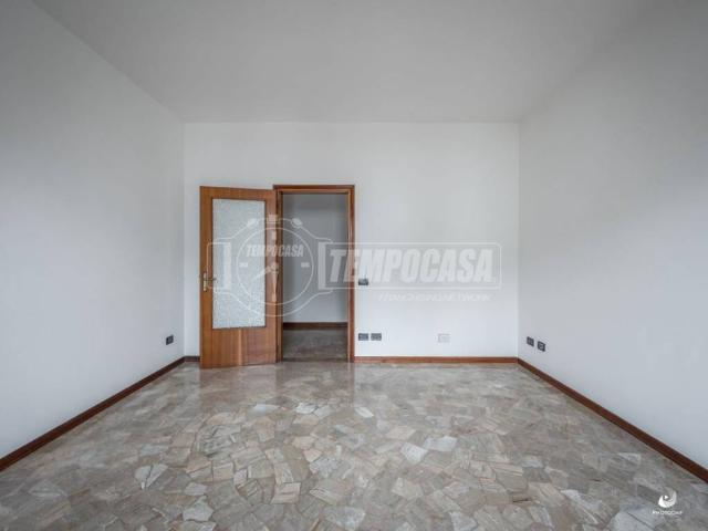 Appartamento in vendita a Trezzano sul Naviglio MI