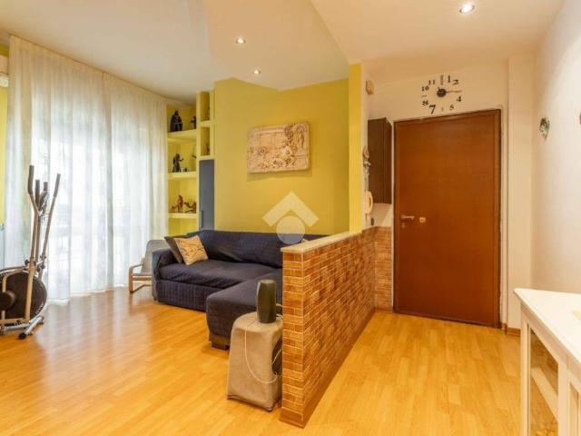 Appartamento in vendita a Trezzano sul Naviglio MI