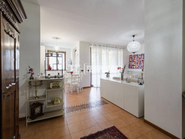Appartamento in vendita a Trezzano sul Naviglio MI