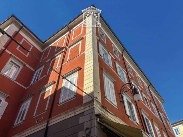 Appartamento in vendita a Trieste