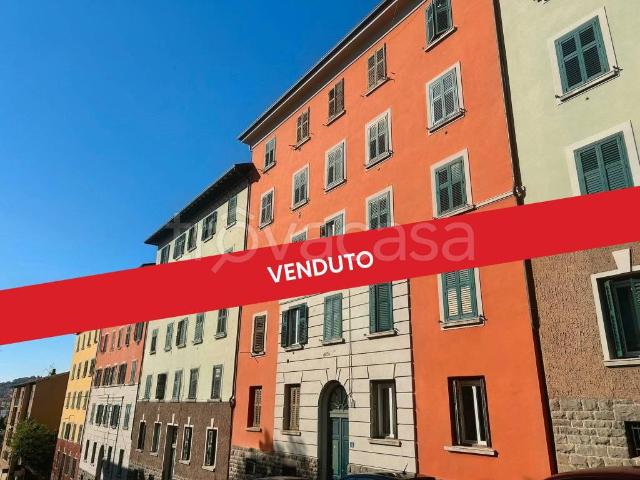 Appartamento in vendita a Trieste strada per Longera, 8, San Giovanni