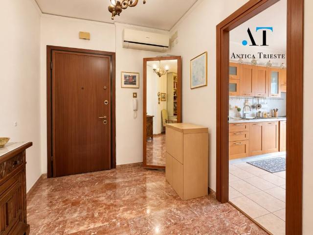 Appartamento in vendita a Trieste TS