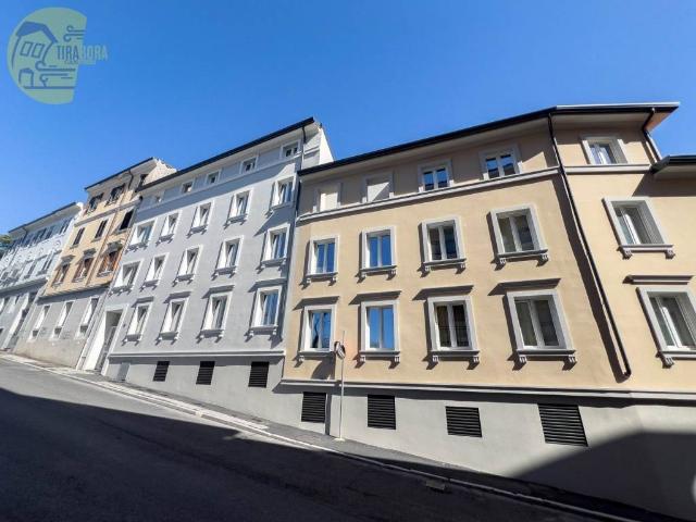 Appartamento in vendita a Trieste TS