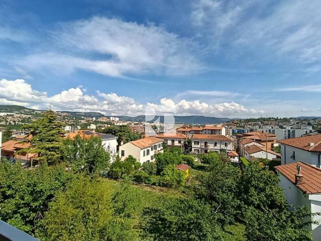 Appartamento in vendita a Trieste TS