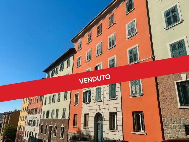 Appartamento in vendita a Trieste TS