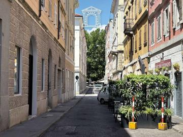 Appartamento in vendita a Trieste TS