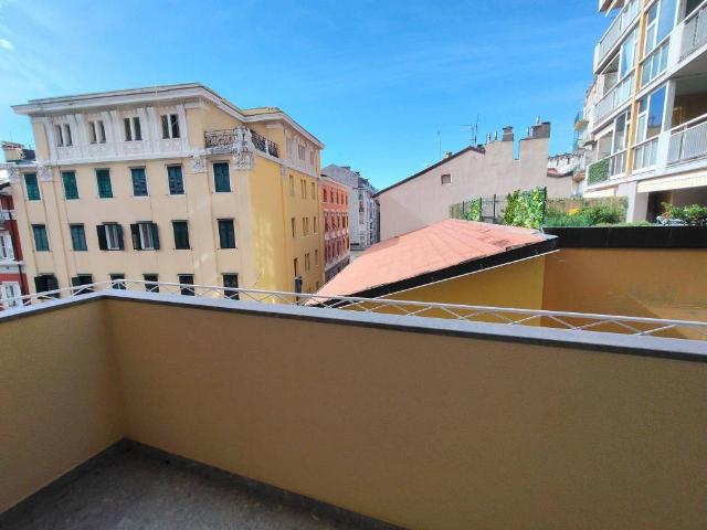 Appartamento in vendita a Trieste TS