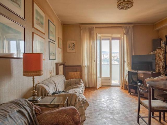 Appartamento in vendita a Trieste TS