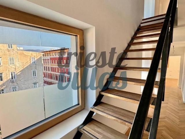 Appartamento in vendita a Trieste TS