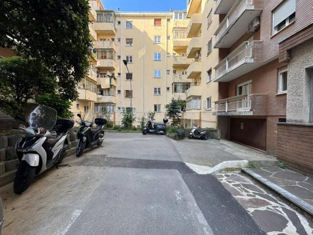 Appartamento in vendita a Trieste TS