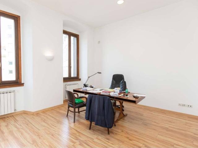 Appartamento in vendita a Trieste TS
