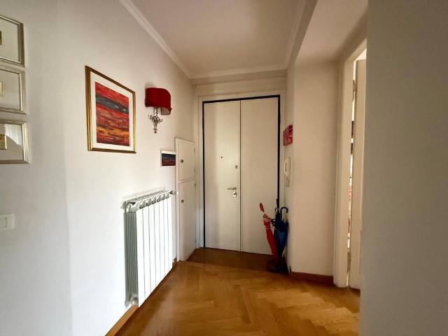 Appartamento in vendita a Trieste TS