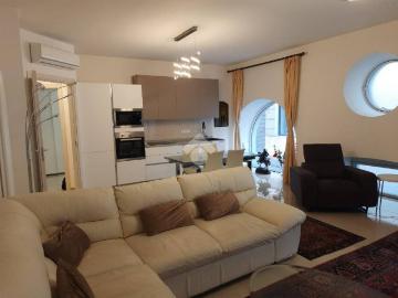 Appartamento in vendita a Trieste TS
