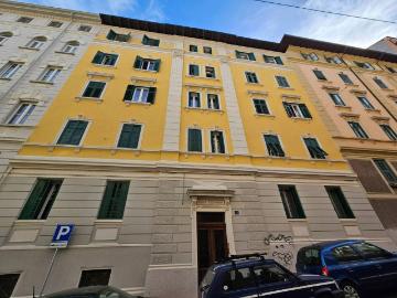 Appartamento in vendita a Trieste TS