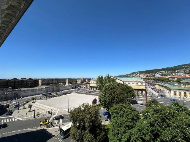Appartamento in vendita a Trieste TS