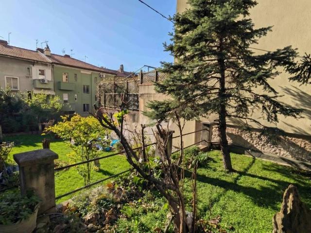 Appartamento in vendita a Trieste TS