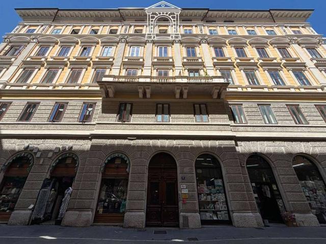 Appartamento in vendita a Trieste TS