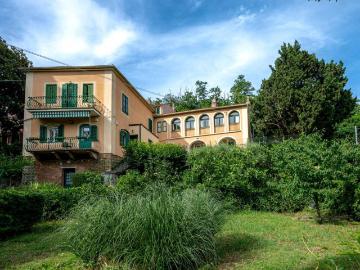 Appartamento in vendita a Trieste TS