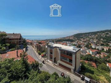Appartamento in vendita a Trieste TS