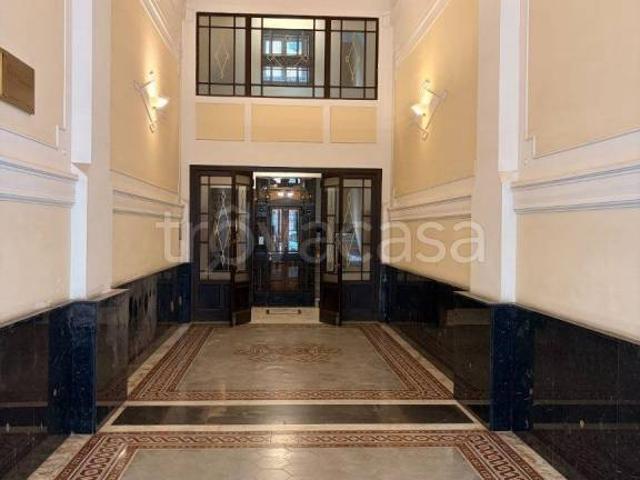 Appartamento in vendita a Trieste via del Coroneo, 6, Borgo Teresiano
