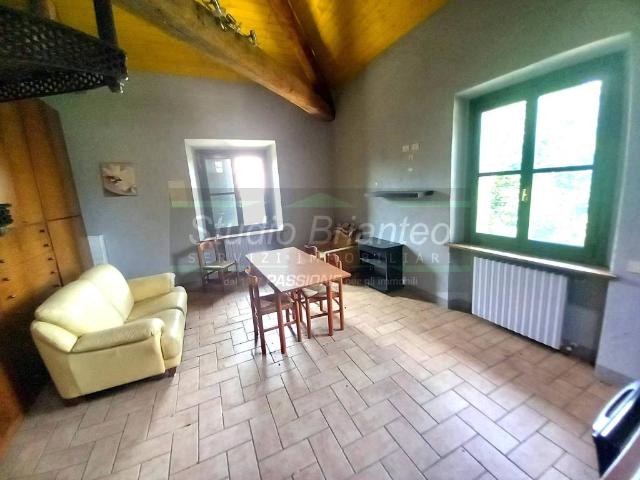 Appartamento in vendita a Triuggio MB
